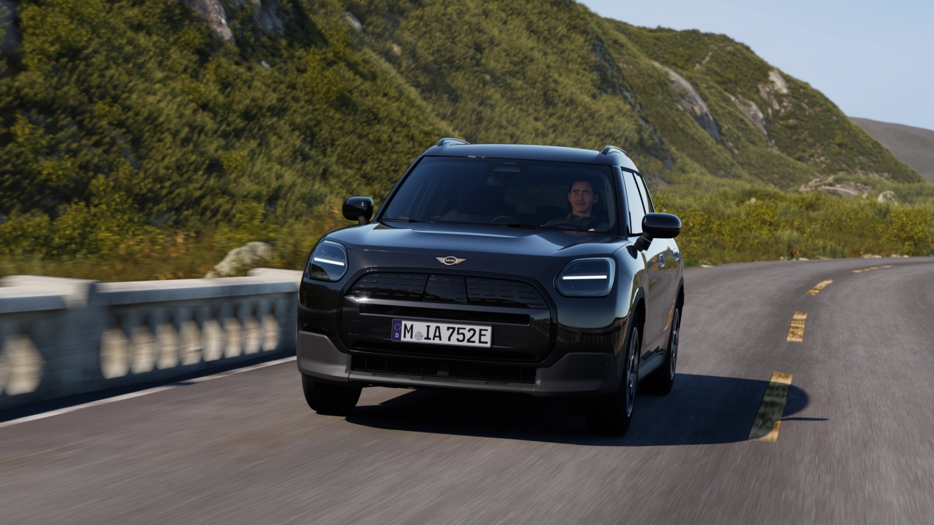 All-electric MINI Countryman Blackyard offer