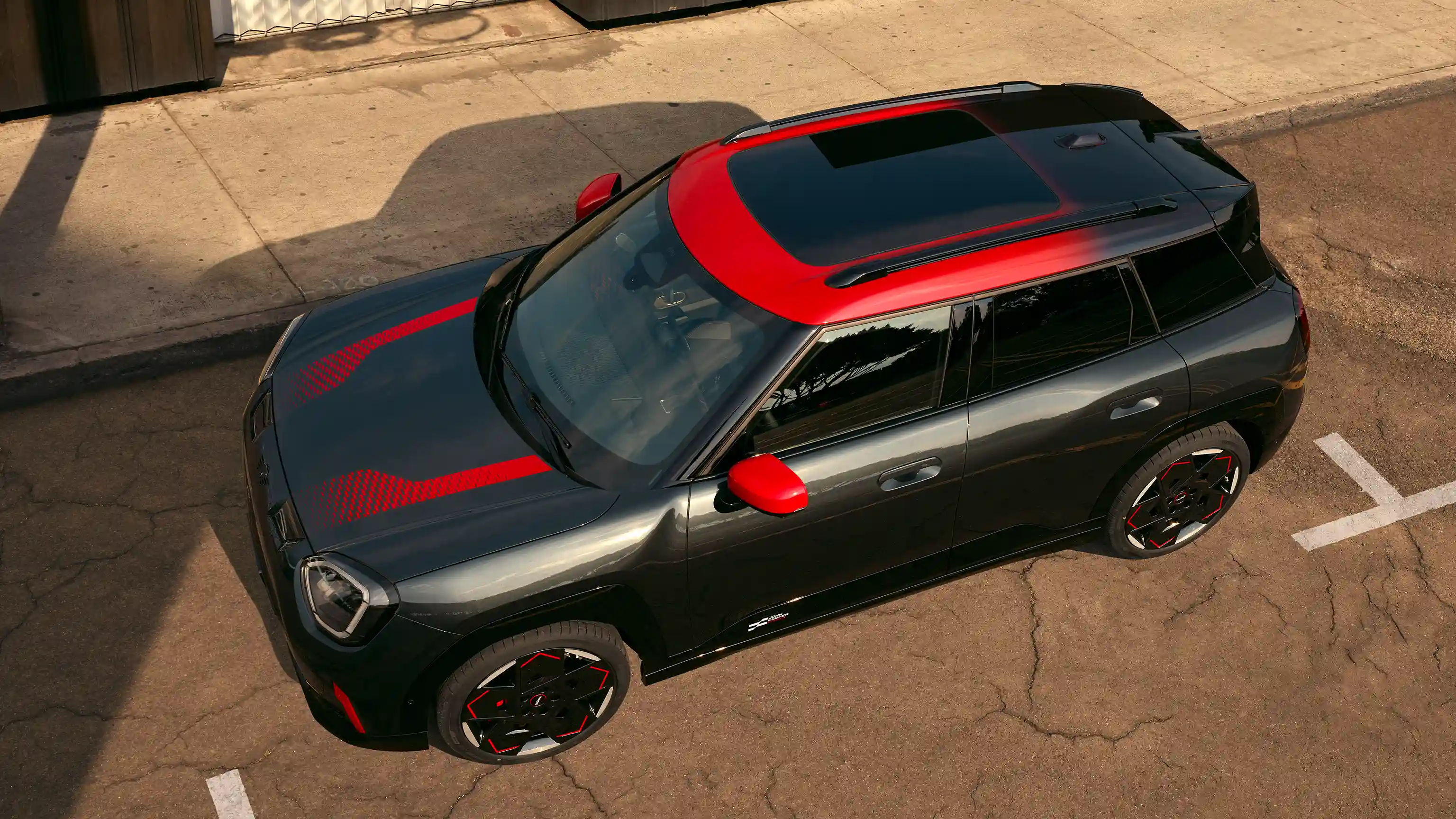 MINI John Cooper Works – J05 JCW kontrasttak