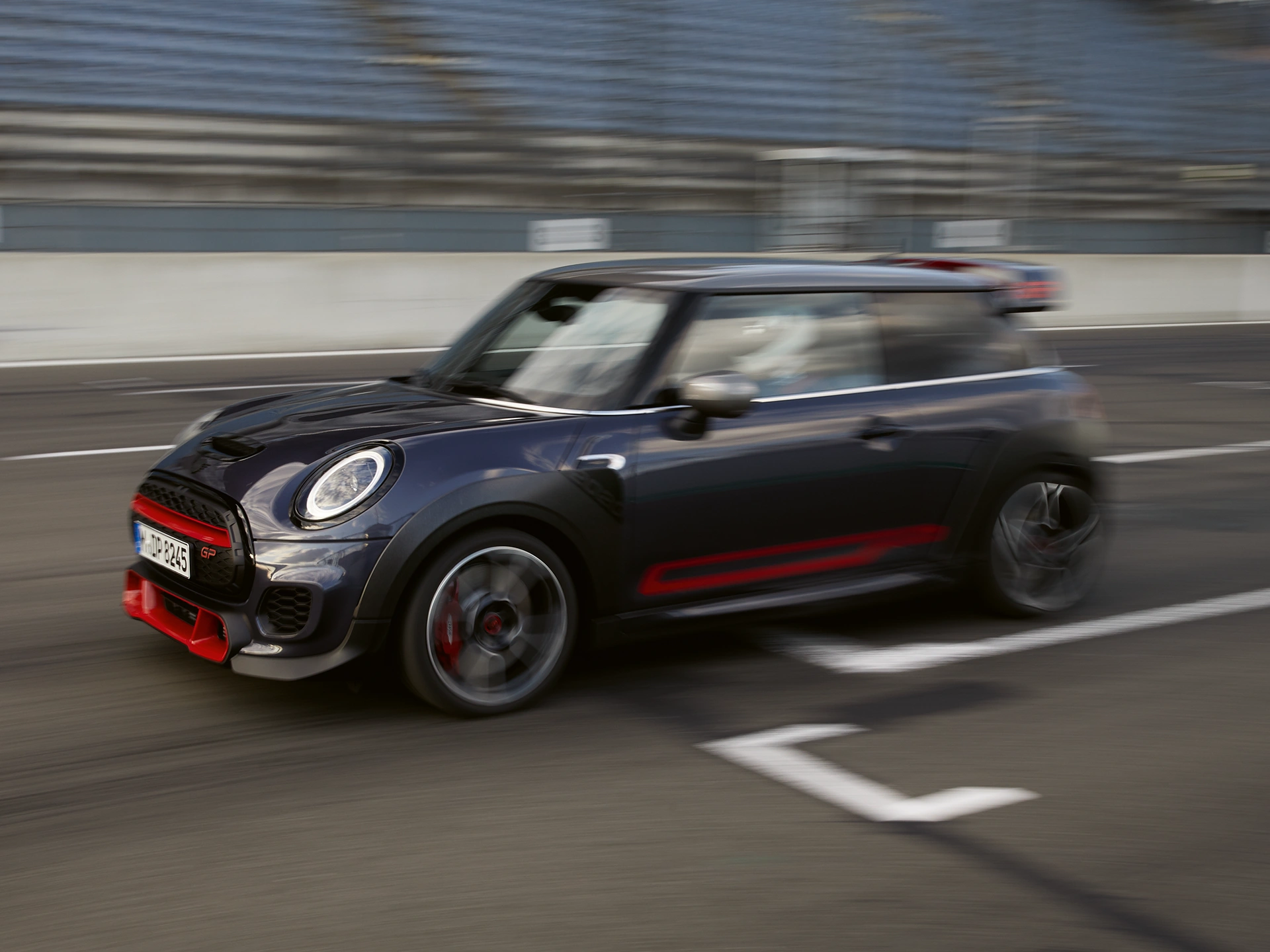 MINI John Cooper Works – Racing MINI GP