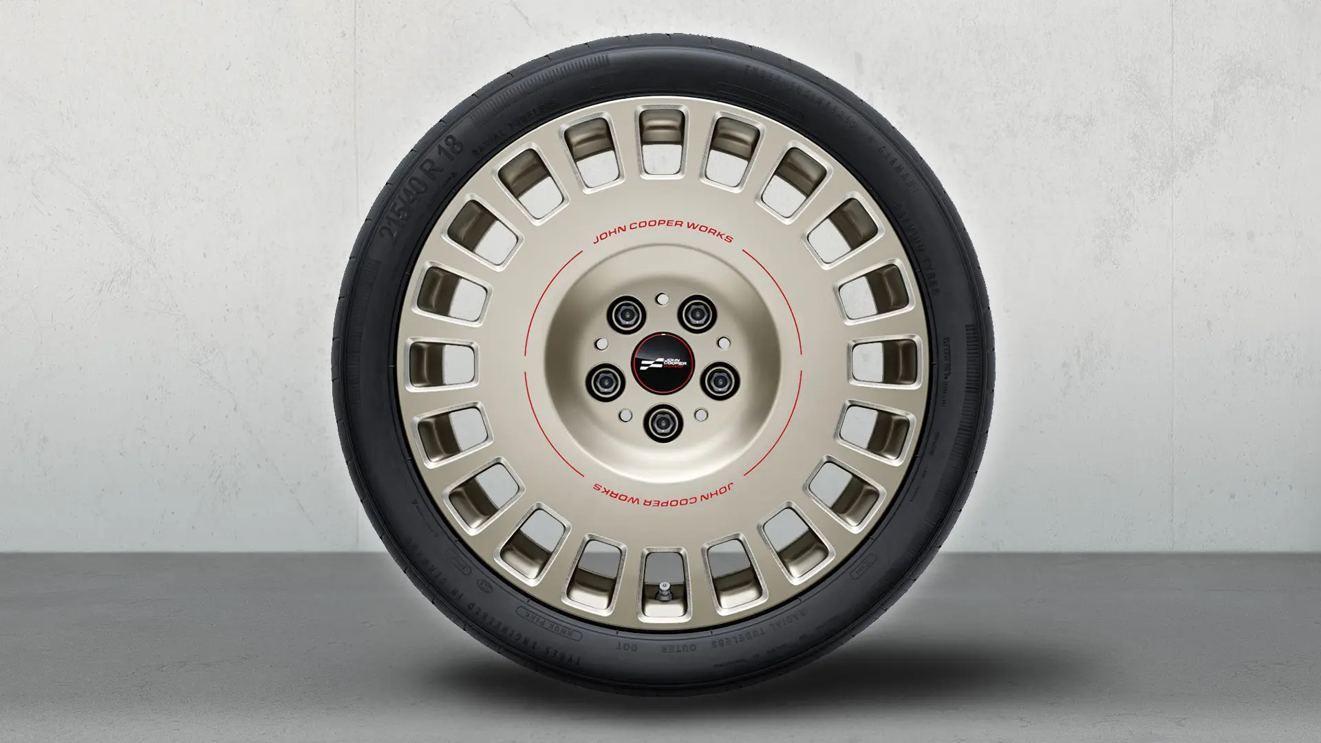 MINI JCW 18" Rallye eiker 964 lettmetallfelg i Vibrant Silver og diamantfrest finish.