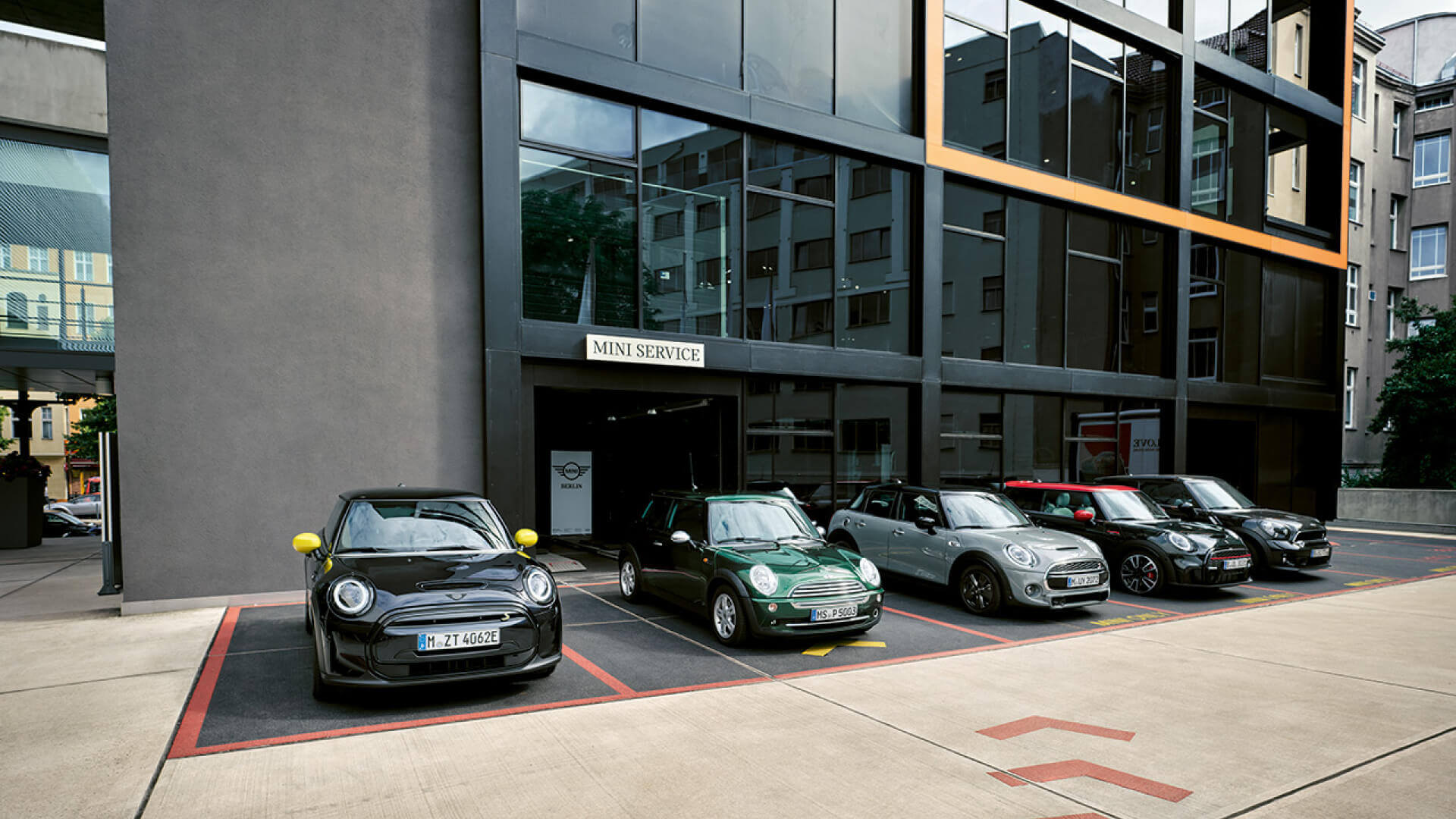 Mini Service Yellow MINI Service | MINI
