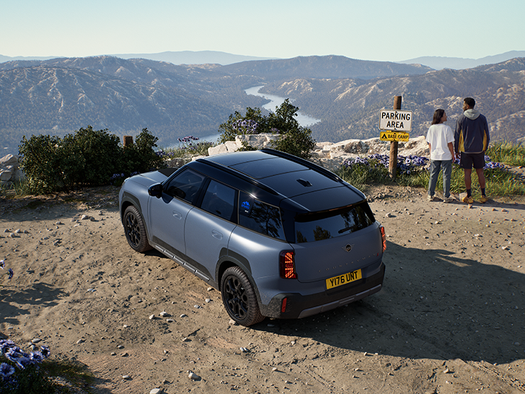 Toppvisning fra oven av MINI Countryman Untamed Edition.