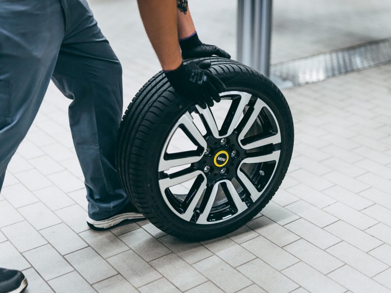 Hjul til MINI – mini dekkforsikring – dekning