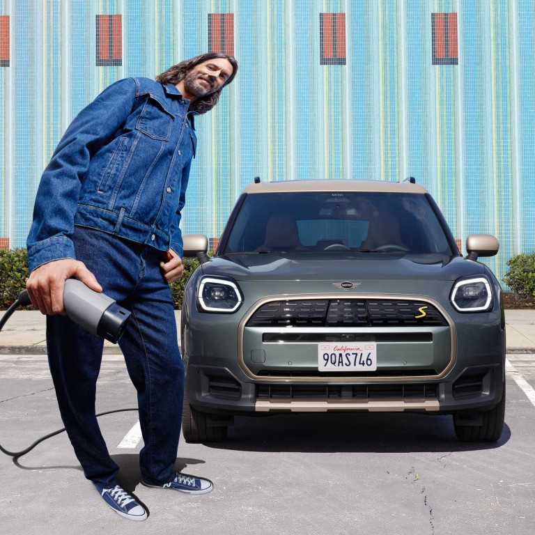 Helelektriske MINI Countryman – mosaikk – lading og rekkevidde