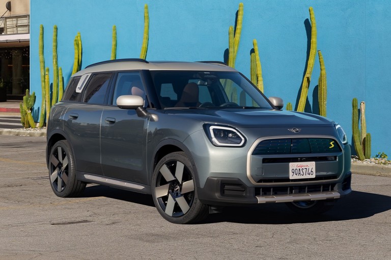 Helektriske MINI Countryman – financial services – annonse